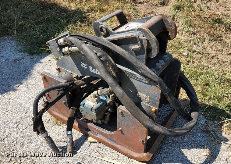 image for item DI1237 Bobcat PCF64  plate compactor