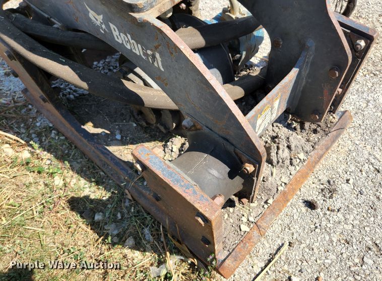 image for item DI1237 Bobcat PCF64  plate compactor