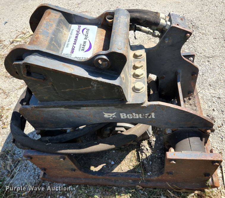 image for item DI1237 Bobcat PCF64  plate compactor