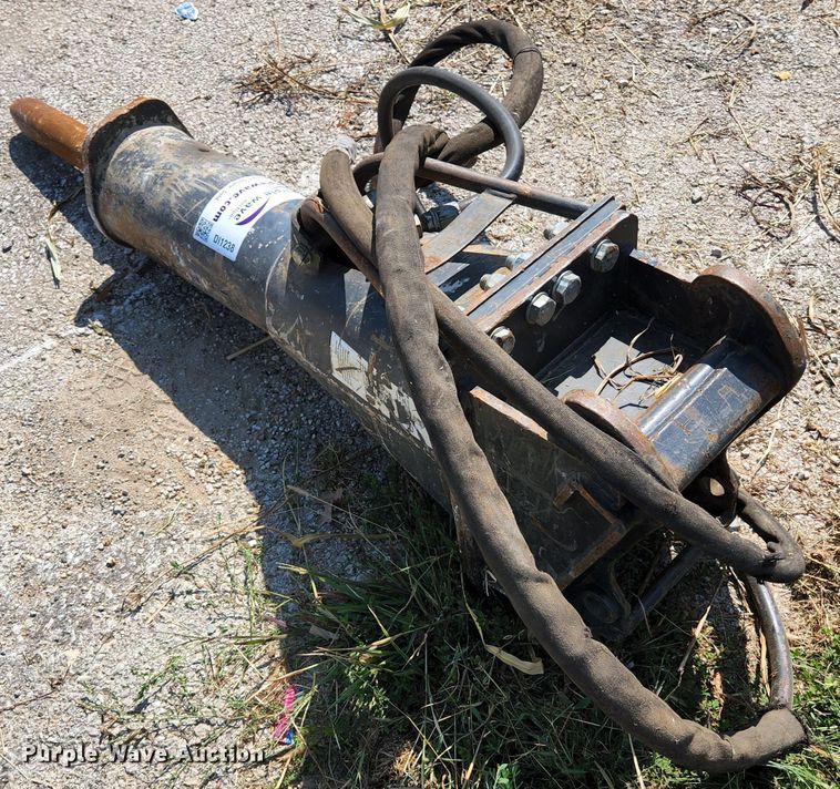 image for item DI1238 2018 Bobcat 8980  breaker