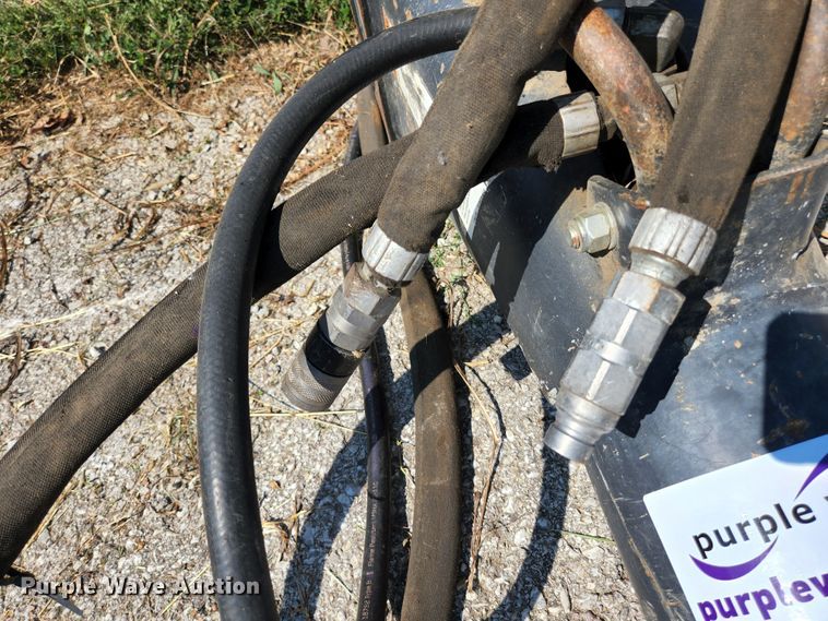 image for item DI1238 2018 Bobcat 8980  breaker