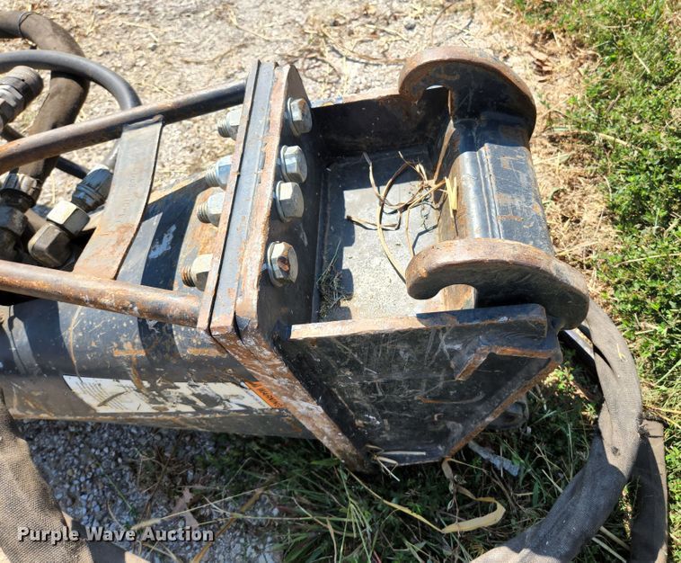 image for item DI1238 2018 Bobcat 8980  breaker