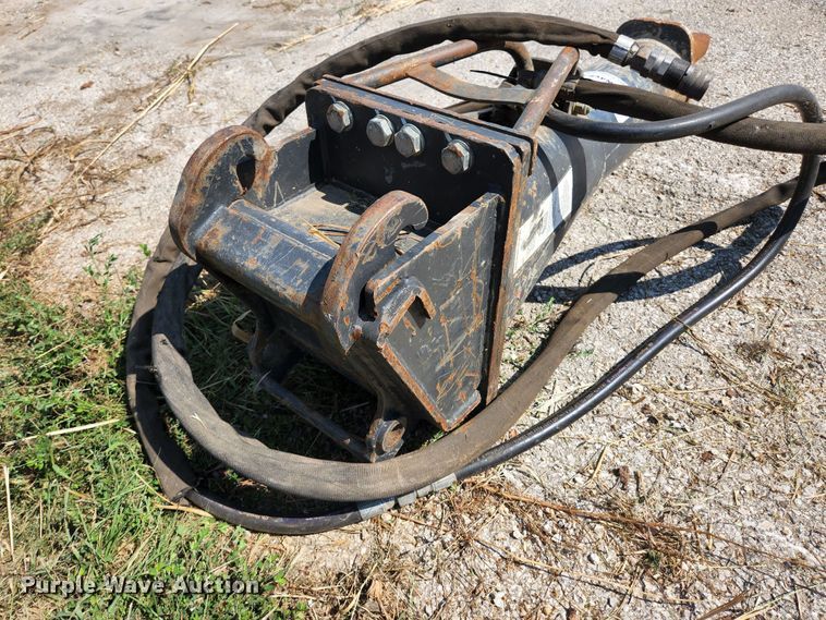 image for item DI1238 2018 Bobcat 8980  breaker