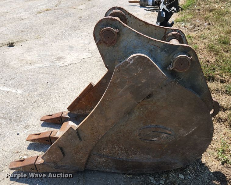image for item DI1240 Strickland CX130-24  excavator bucket