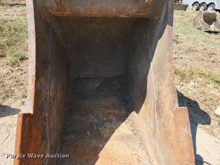 image for item DI1240 Strickland CX130-24  excavator bucket