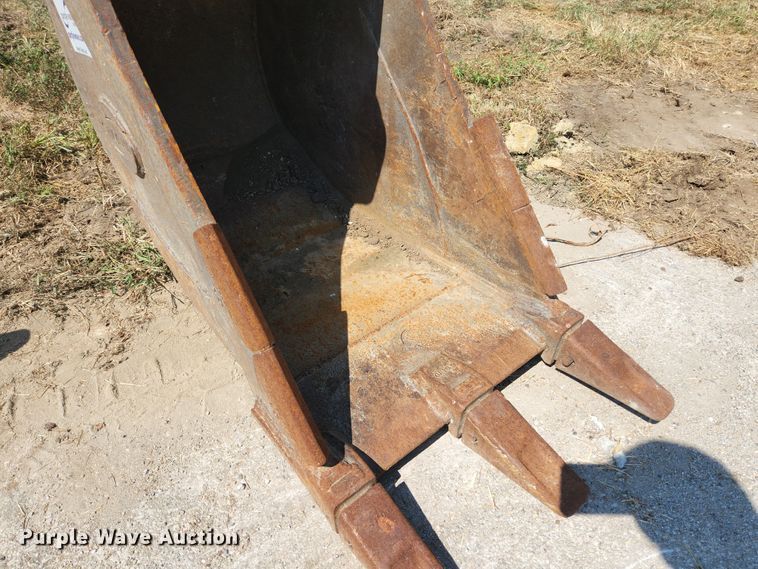 image for item DI1240 Strickland CX130-24  excavator bucket