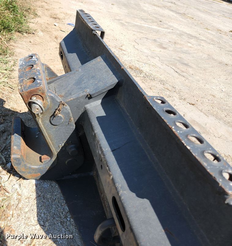 image for item DI1241 Skid steer to mini excavator coupler