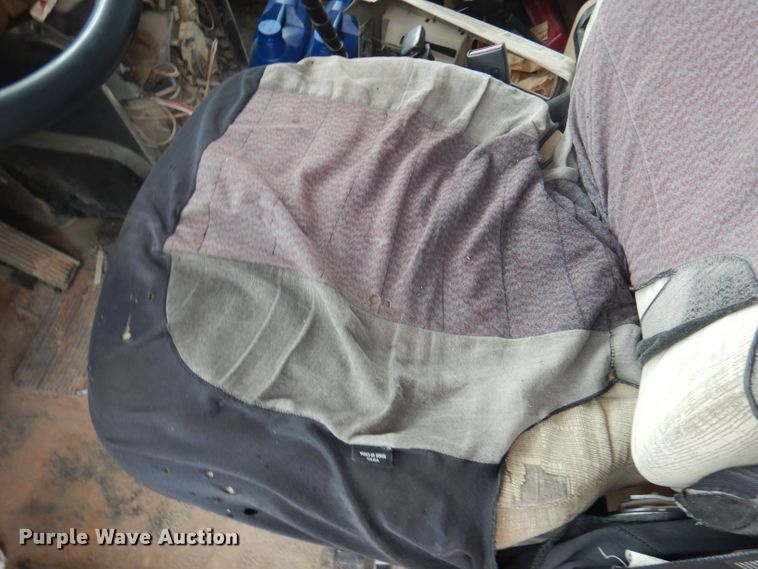 image for item DJ3848 2005 Mack CV713 Granite  dump truck