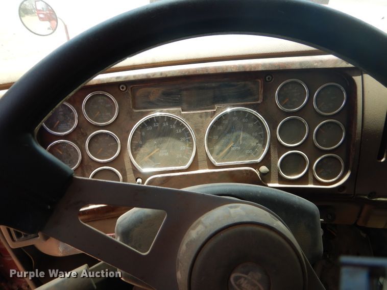 image for item DJ8843 2006 Mack CL733  dump truck