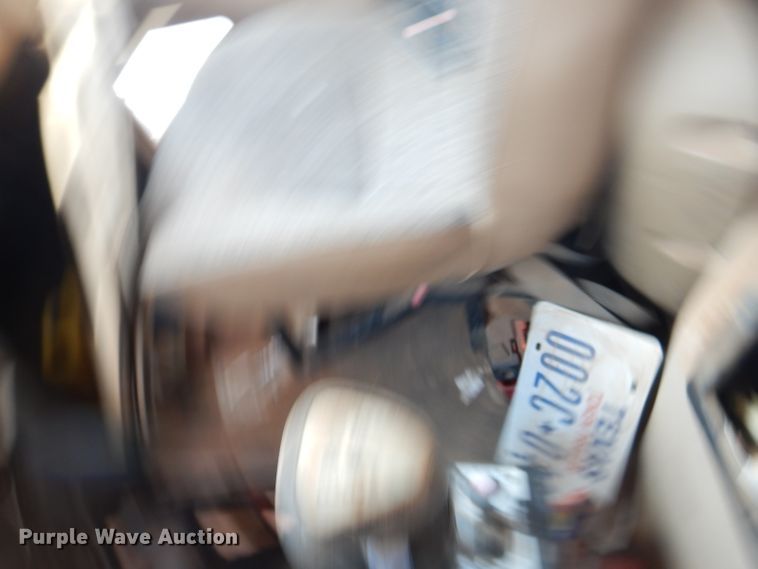 image for item DJ8843 2006 Mack CL733  dump truck