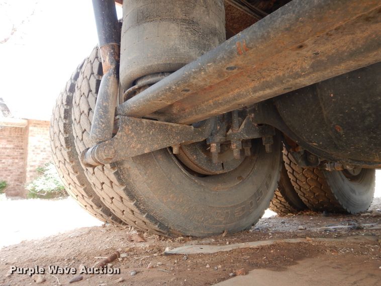 image for item DJ8843 2006 Mack CL733  dump truck