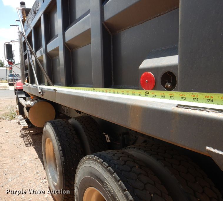 image for item DJ8843 2006 Mack CL733  dump truck