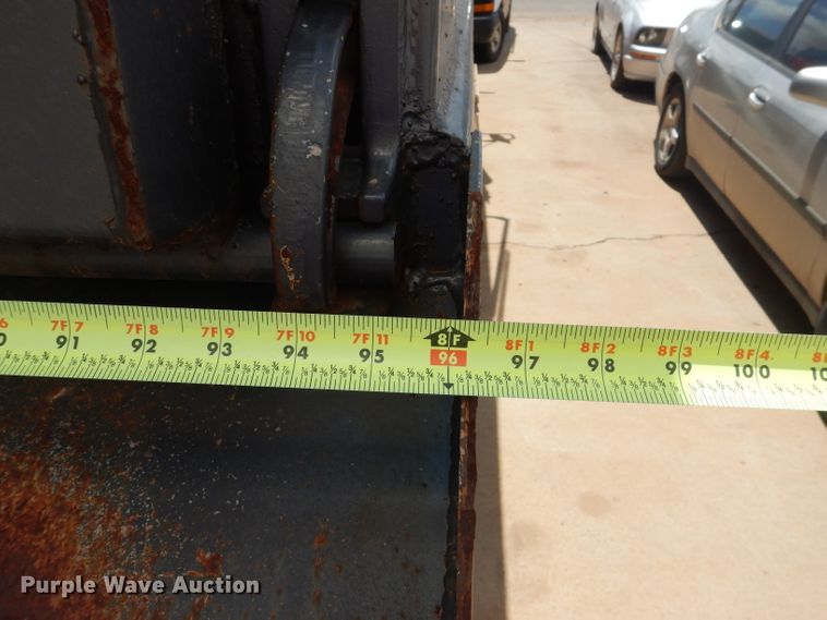 image for item DJ8843 2006 Mack CL733  dump truck