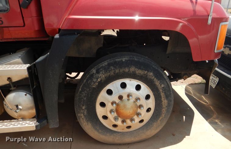 image for item DJ8843 2006 Mack CL733  dump truck