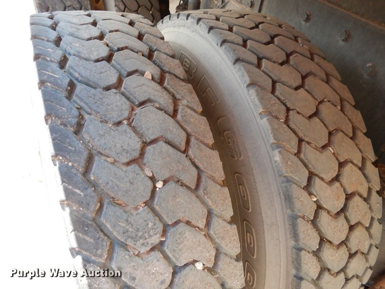 image for item DJ8843 2006 Mack CL733  dump truck