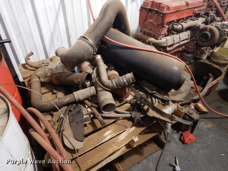 image for item DJ8843 2006 Mack CL733  dump truck