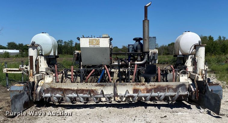 image for item DK6466 1997 HEM 12-27  slip form paver