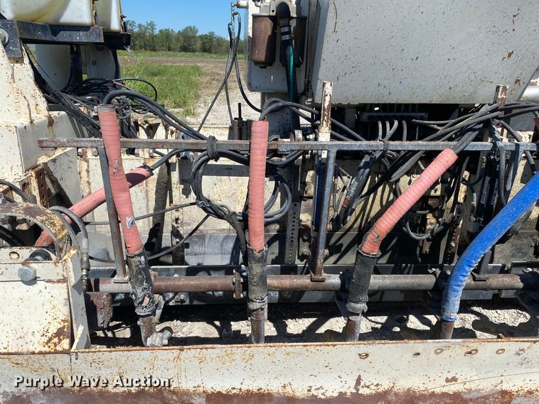 image for item DK6466 1997 HEM 12-27  slip form paver