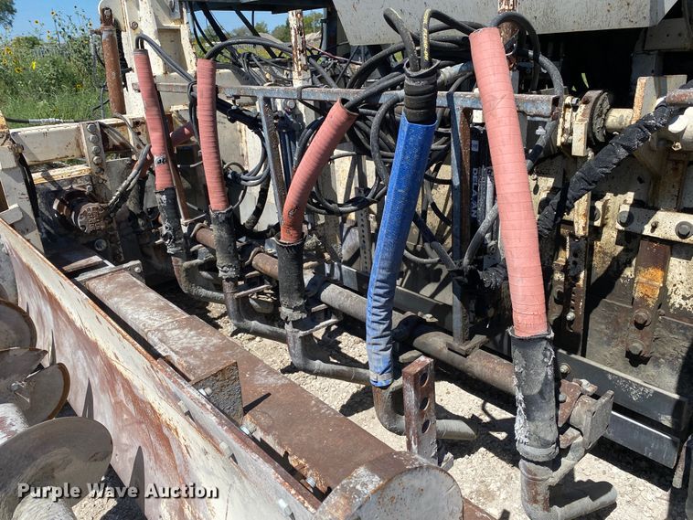 image for item DK6466 1997 HEM 12-27  slip form paver