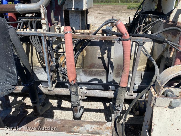 image for item DK6466 1997 HEM 12-27  slip form paver