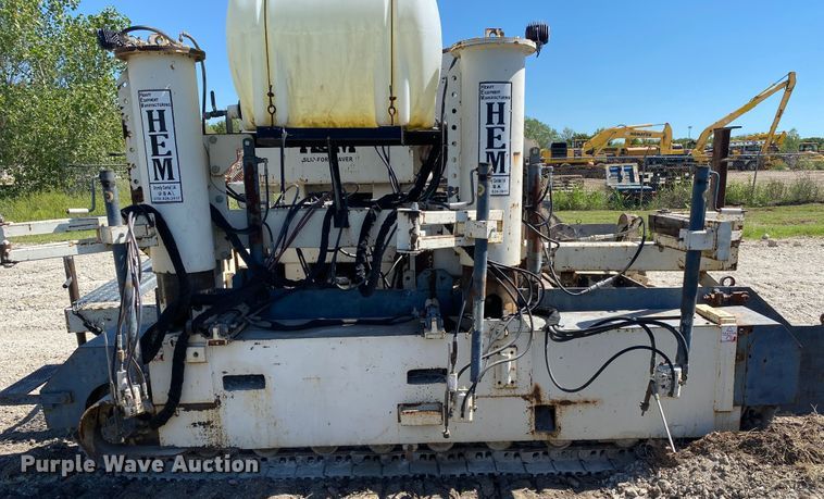 image for item DK6466 1997 HEM 12-27  slip form paver