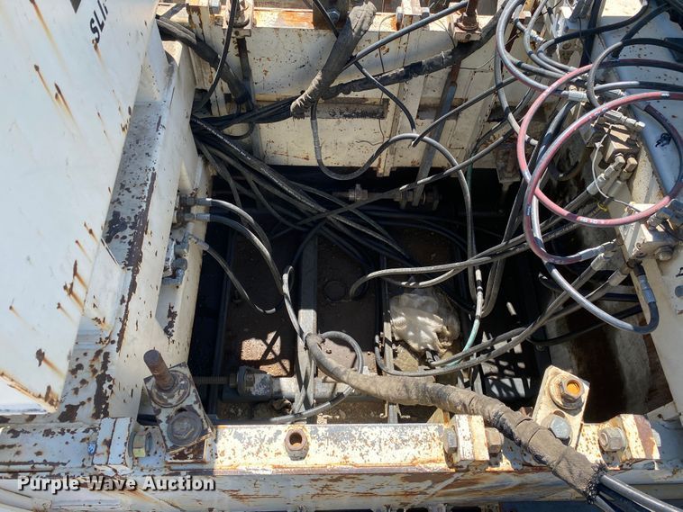 image for item DK6466 1997 HEM 12-27  slip form paver