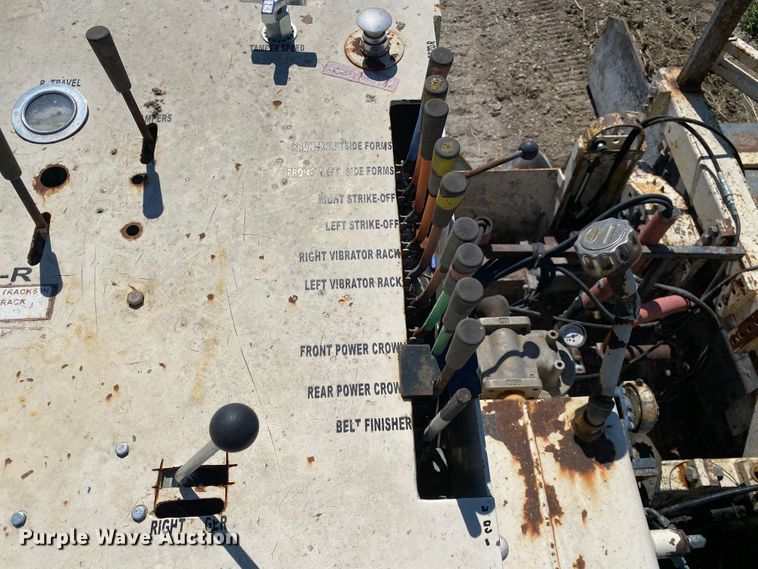 image for item DK6466 1997 HEM 12-27  slip form paver