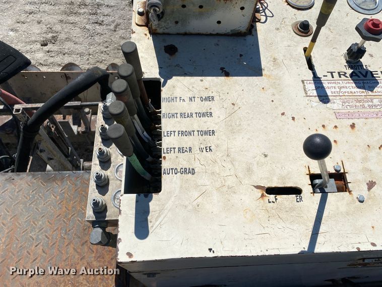 image for item DK6466 1997 HEM 12-27  slip form paver