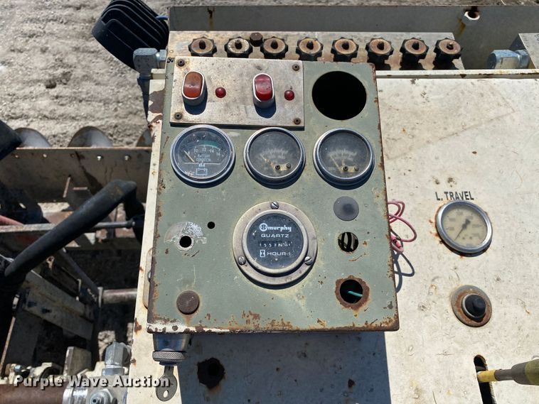 image for item DK6466 1997 HEM 12-27  slip form paver