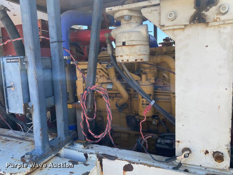 image for item DK6466 1997 HEM 12-27  slip form paver