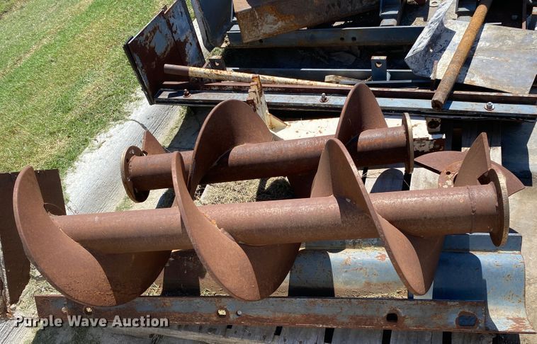 image for item DK6466 1997 HEM 12-27  slip form paver