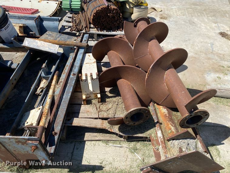 image for item DK6466 1997 HEM 12-27  slip form paver