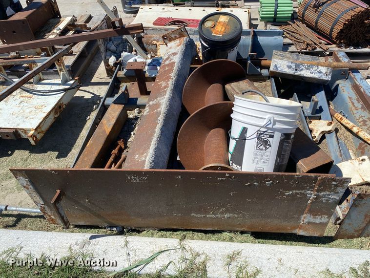 image for item DK6466 1997 HEM 12-27  slip form paver