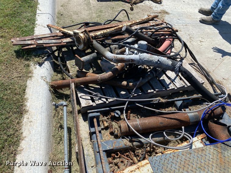 image for item DK6466 1997 HEM 12-27  slip form paver