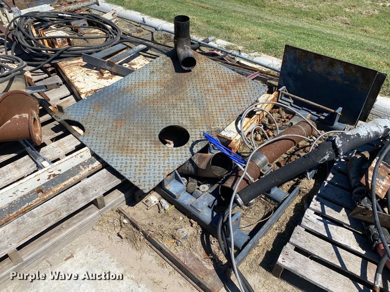 image for item DK6466 1997 HEM 12-27  slip form paver