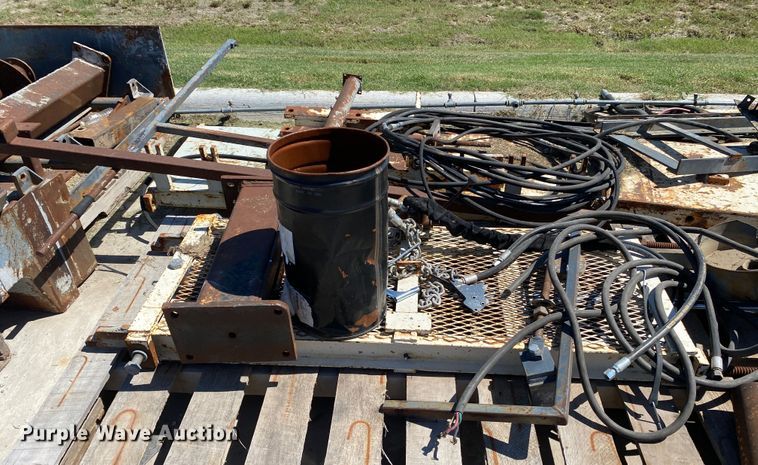 image for item DK6466 1997 HEM 12-27  slip form paver