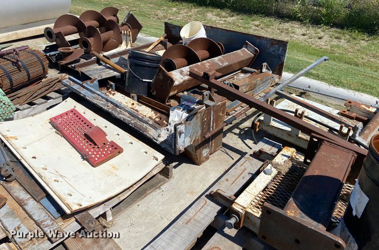 image for item DK6466 1997 HEM 12-27  slip form paver