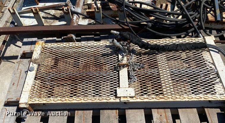 image for item DK6466 1997 HEM 12-27  slip form paver