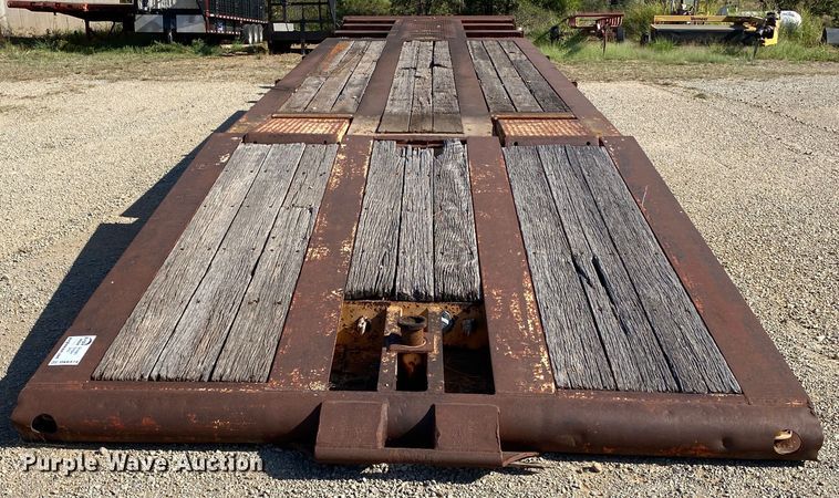 image for item DK6474 1980 Trailmobile 50-L-3FSG  lowboy equipment trailer