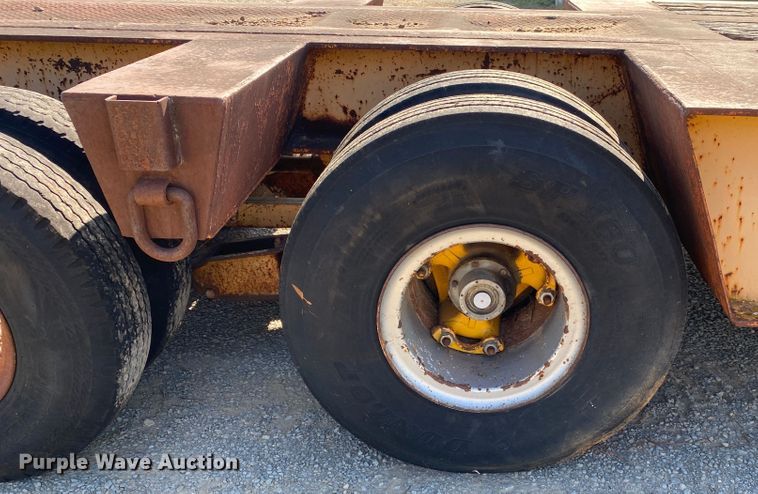 image for item DK6474 1980 Trailmobile 50-L-3FSG  lowboy equipment trailer