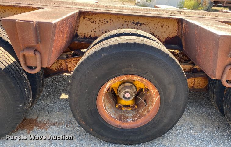 image for item DK6474 1980 Trailmobile 50-L-3FSG  lowboy equipment trailer