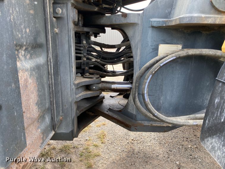 image for item DK6484 2002 Komatsu WA450-5  wheel loader