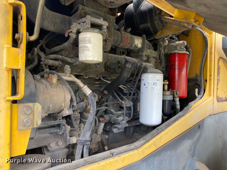 image for item DK6484 2002 Komatsu WA450-5  wheel loader