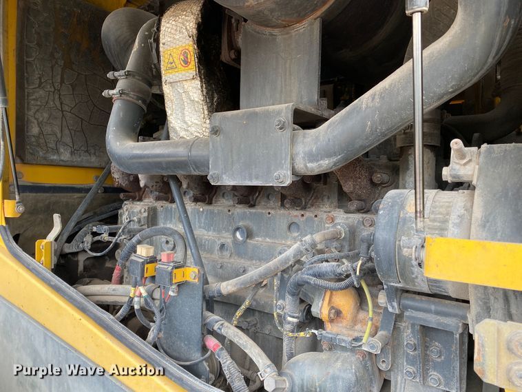 image for item DK6484 2002 Komatsu WA450-5  wheel loader