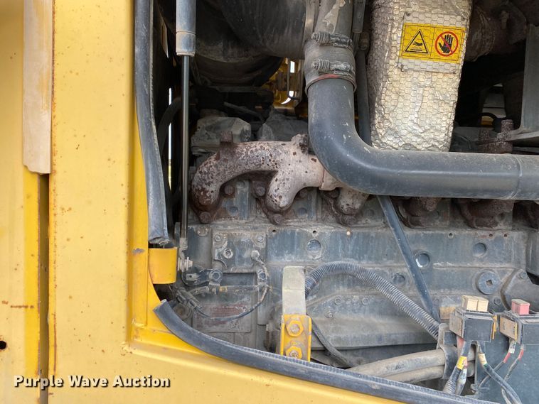 image for item DK6484 2002 Komatsu WA450-5  wheel loader