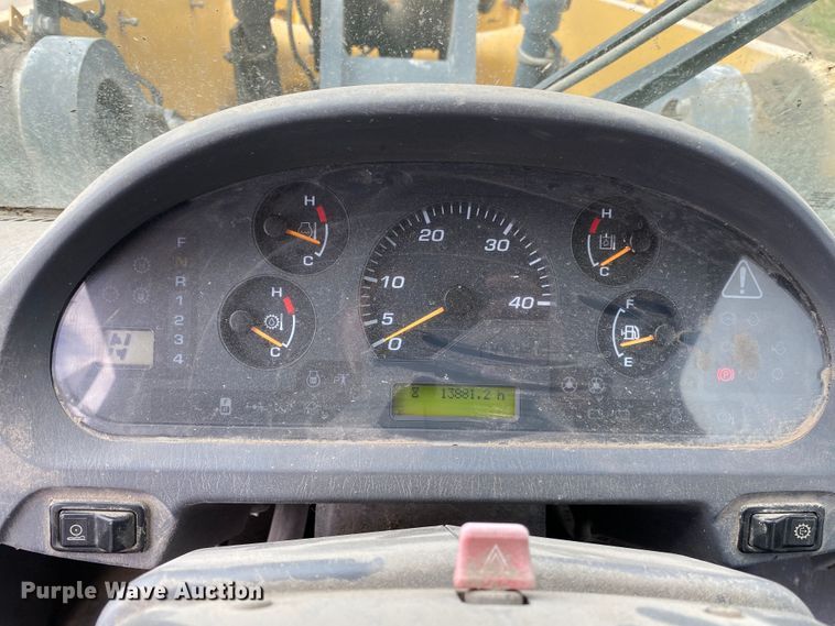 image for item DK6484 2002 Komatsu WA450-5  wheel loader