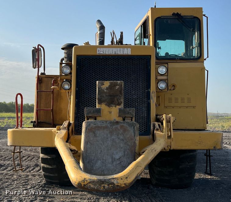 image for item DK7015 1987 Caterpillar 637E  conventional scraper