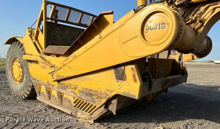 image for item DK7015 1987 Caterpillar 637E  conventional scraper