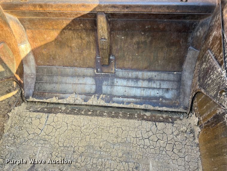 image for item DK7015 1987 Caterpillar 637E  conventional scraper