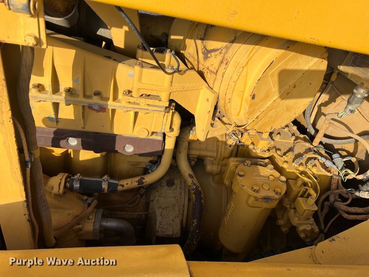 image for item DK7015 1987 Caterpillar 637E  conventional scraper